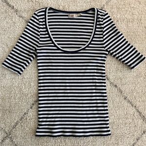 Faherty Freestyle Rib Knit Scoop Neck Top